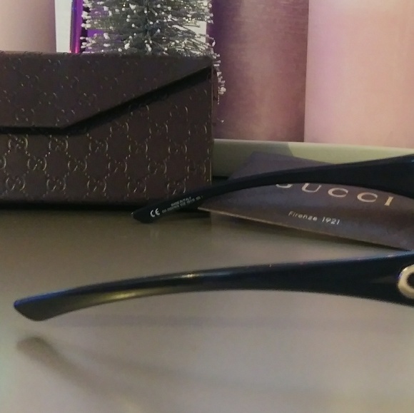 Gucci sunglasses💯%AUTHENTIC - Picture 4 of 4